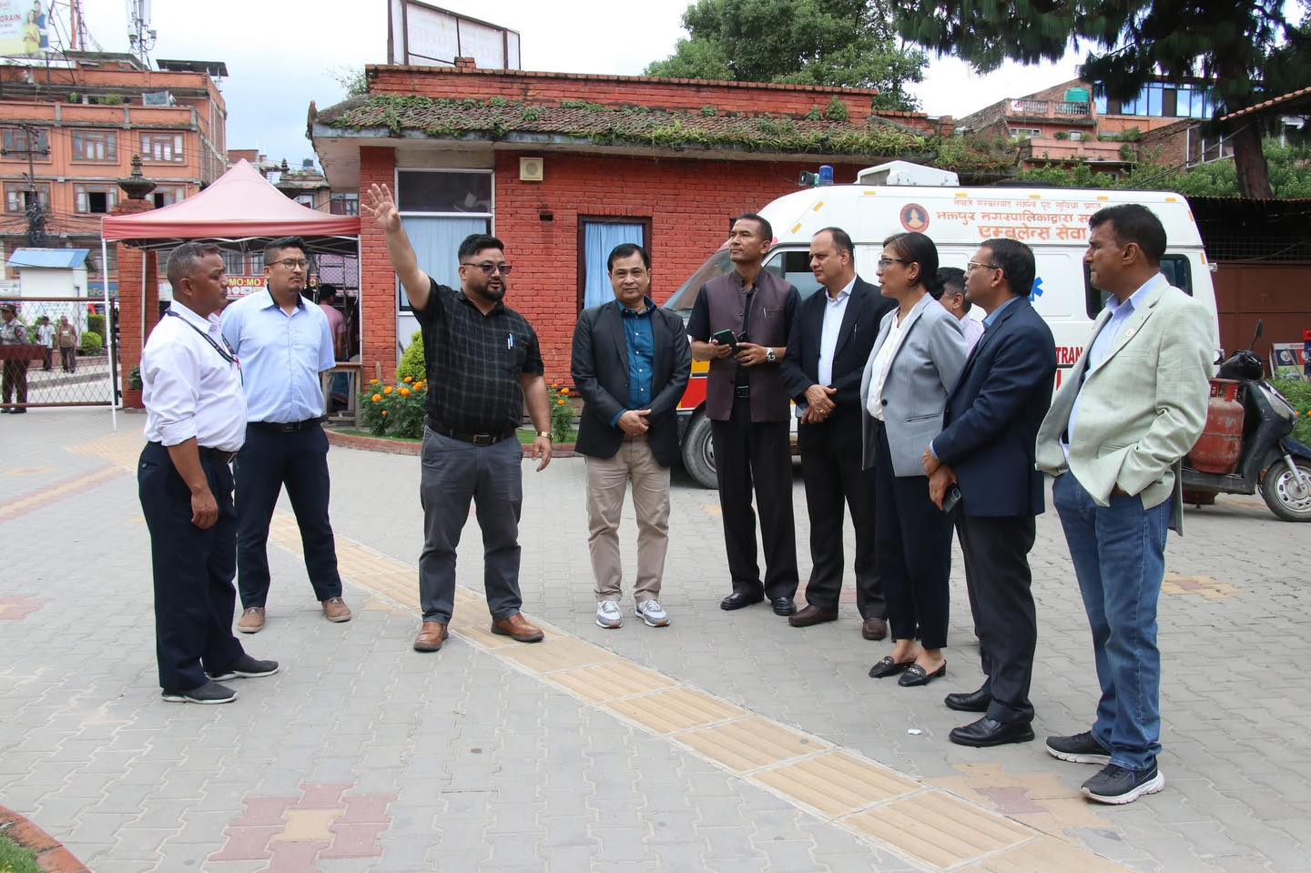प्रतिष्ठानका प्रशिक्षार्थीहरुले ख्वप अस्पतालमा भ्रमण image